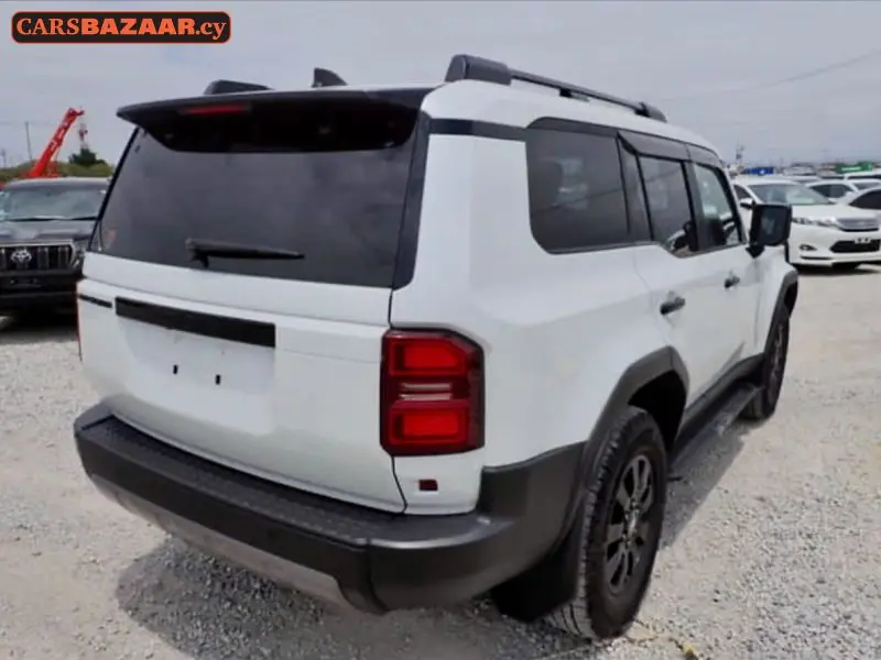 Toyota LAND CRUISER ZX  - photo 8