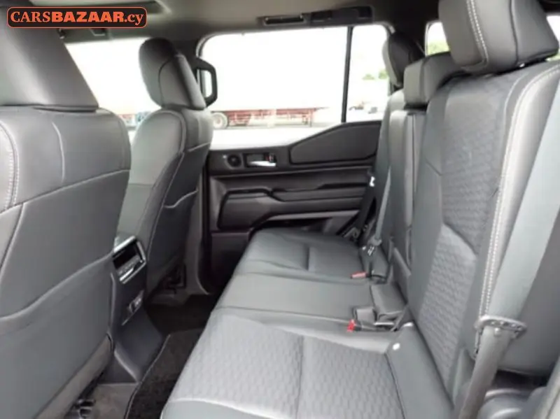 Toyota LAND CRUISER VX - photo 6