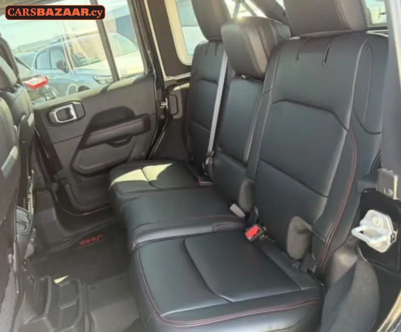 Jeep Wrangler Rubicon  - photo 5