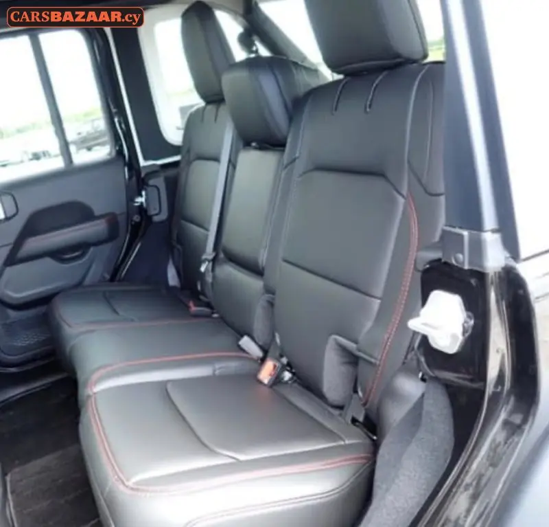 Jeep Wrangler Rubicon  - photo 3