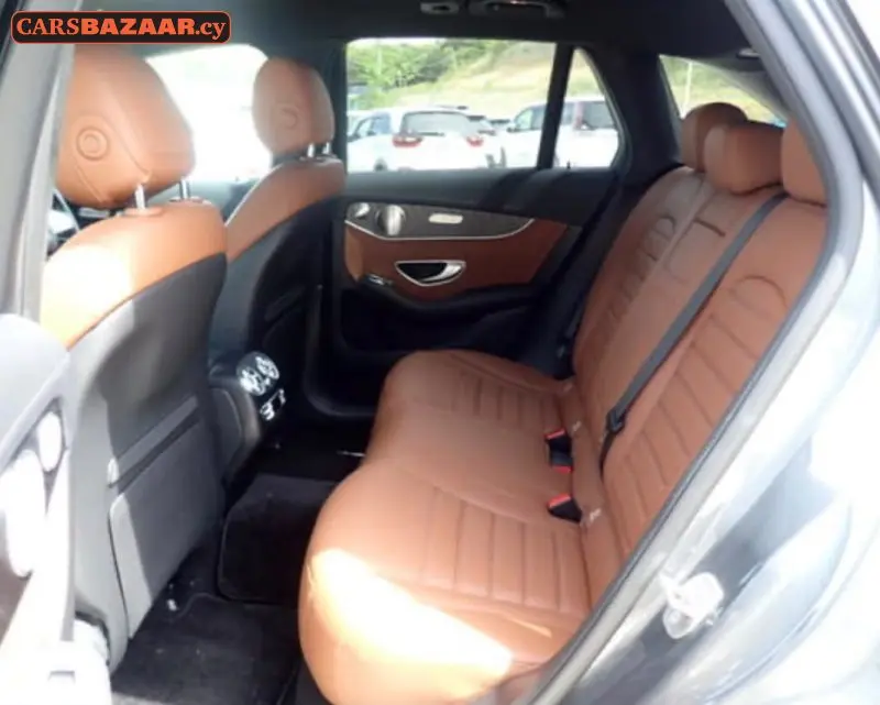 Mercedes-Benz GLC43 AMG Line - photo 3