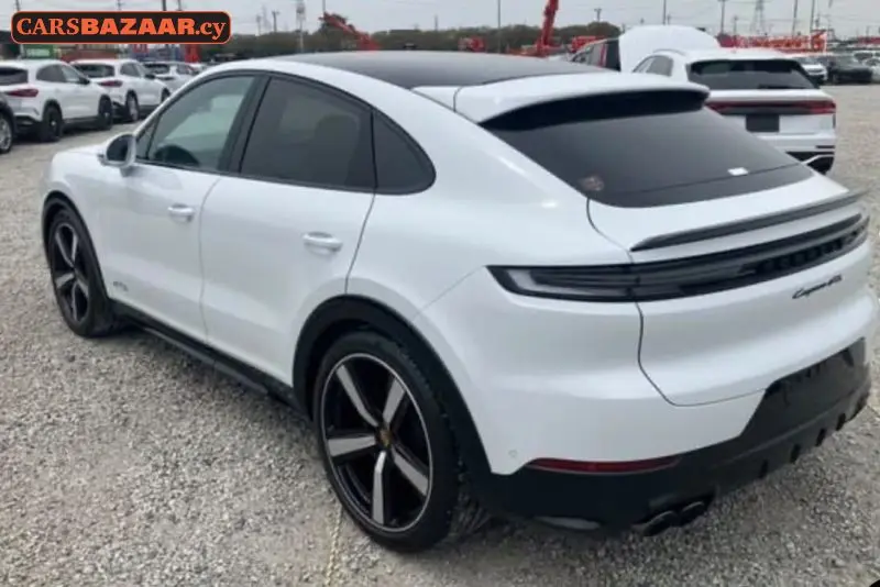 Porsche Cayenne GTS  - photo 2