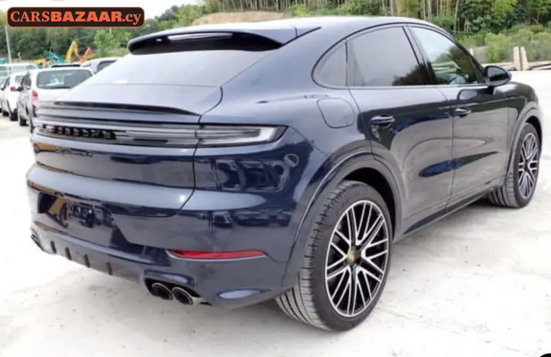 Porsche CAYENNE TURBO PLUGIN HYBRID - photo 8