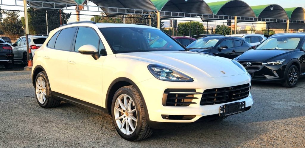 PORSCHE CAYENNE 2021 €89,000 IN Excellent condition provided with all the necessary comforts.